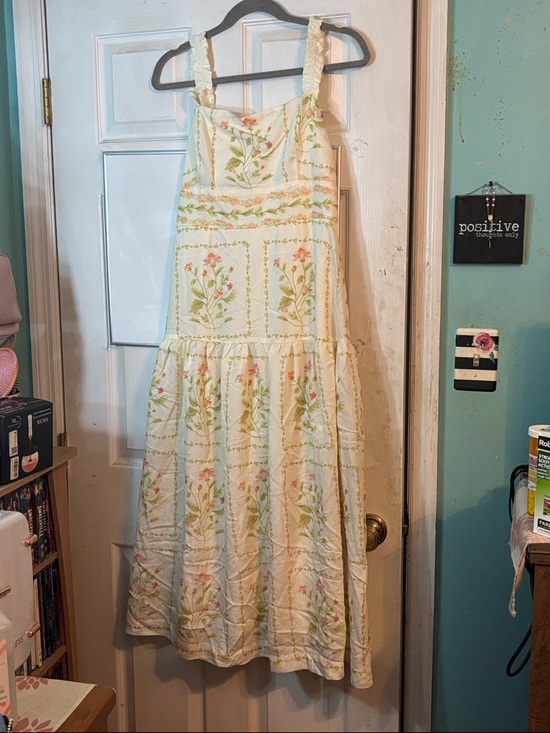 Blu Pepper Dresses & Skirts - Blu Pepper Floral Square Panel Maxi Dress in Cream and Green Size Large